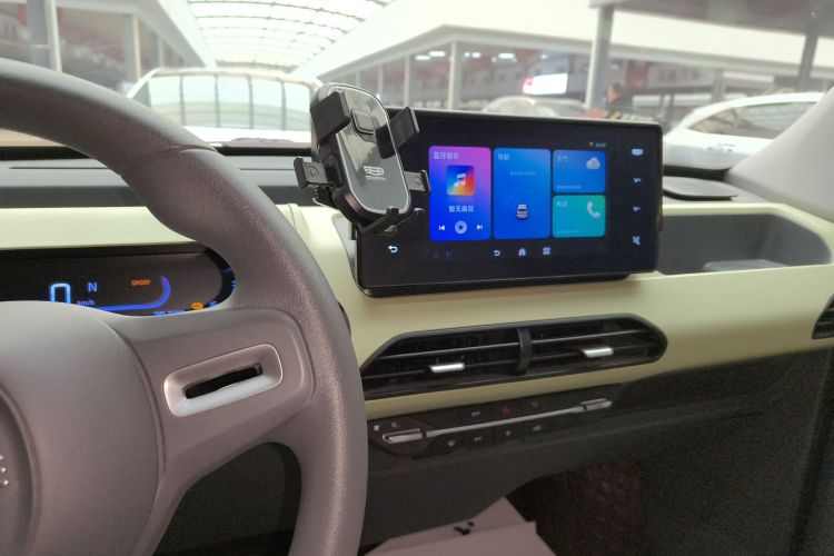 吉利银河 2024款 熊猫mini 200km 龙腾PRO版局部细节16