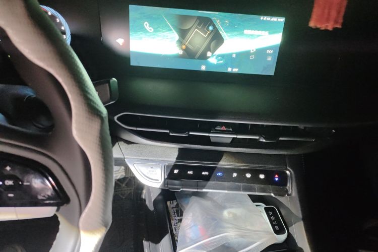 长安 逸动 2023款 畅享版 PLUS 蓝鲸NE 1.4T GDI DCT尊贵版中控内饰16