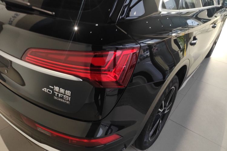 奥迪Q5L 2024款 40 TFSI 时尚动感型车身外观6005