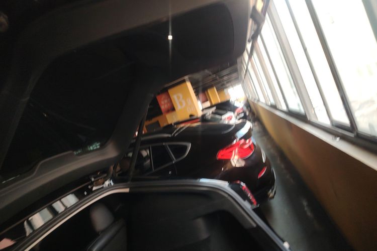 特斯拉 Model Y 2021款 标准续航后驱版局部细节23