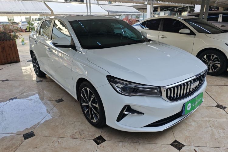 吉利汽车 帝豪 2025款 第4代 1.5L CVT尊贵型车身外观3