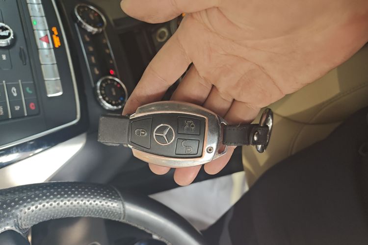 奔驰GLE轿跑 2015款 GLE 320 4MATIC 轿跑SUV中控内饰11