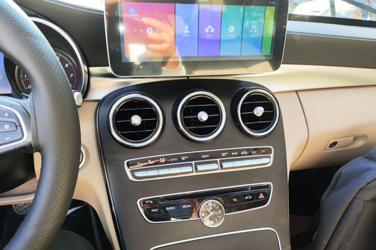 奔驰C级 2016款 C 200 L 运动型中控内饰16