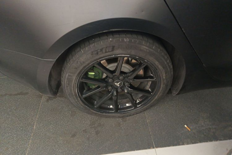 特斯拉 Model 3 2020款 改款 标准续航后驱升级版车身外观6002