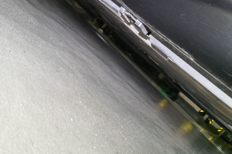 奔驰E级 2023款 改款 E 300 L 豪华型局部细节9003