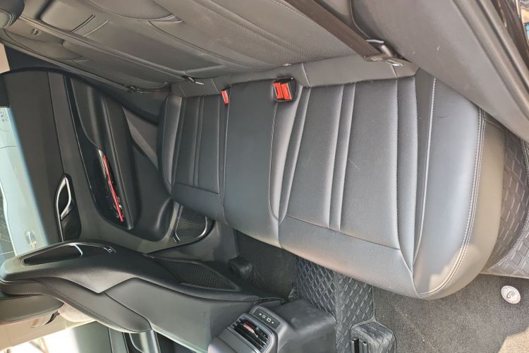 红旗HS3 2023款 1.5T 两驱善为版中控内饰21