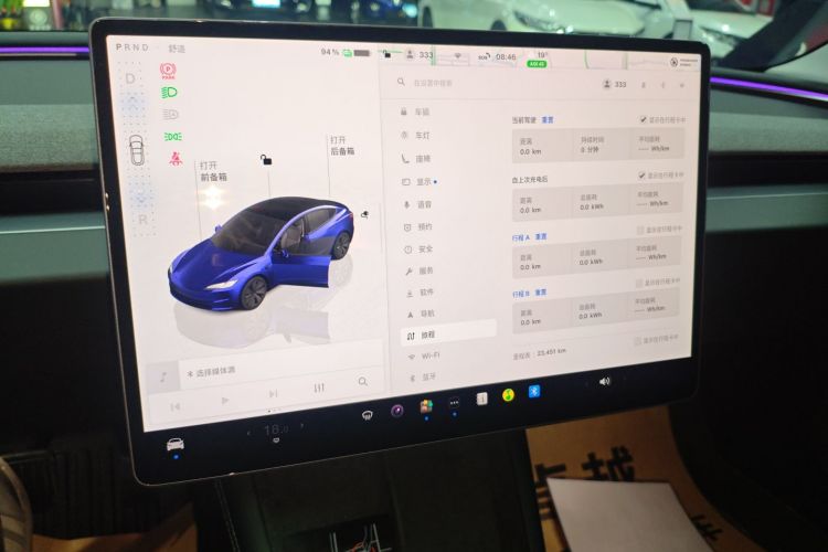 特斯拉 Model 3 2023款 后轮驱动版中控内饰14
