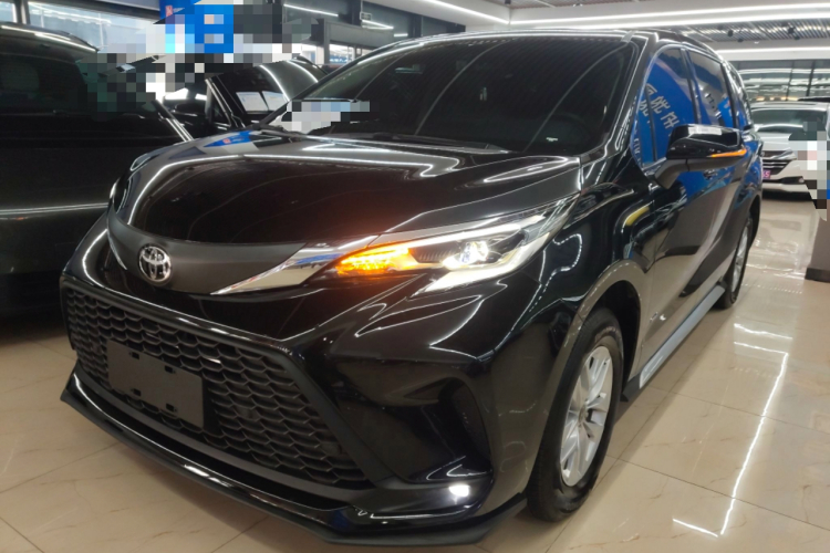 丰田 格瑞维亚 2024款 2.5L混动 舒适版车身外观1