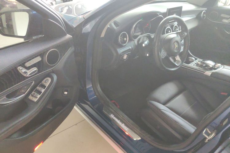 奔驰C级 2015款 改款 C 200 L 运动型中控内饰20