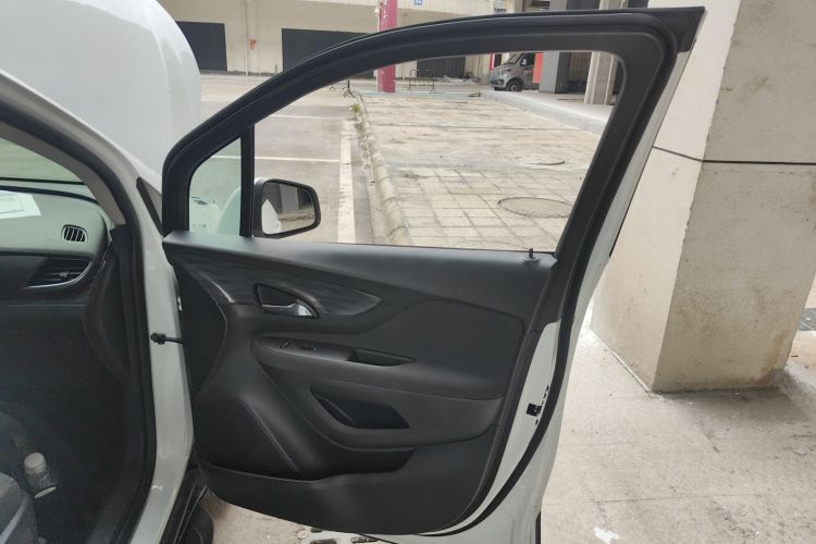 别克 昂科拉 2016款 18T 自动两驱都市领先型中控内饰7005