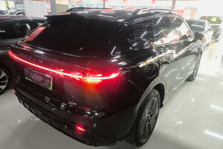 岚图汽车 岚图知音 2024款 四驱全球版车身外观6005