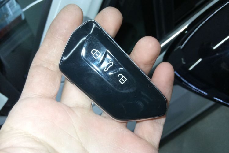 大众 高尔夫 2023款 改款 280TSI DSG R-Line Lite中控内饰11