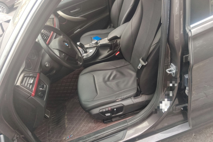 宝马3系 2015款 320Li 超悦版时尚型局部细节19