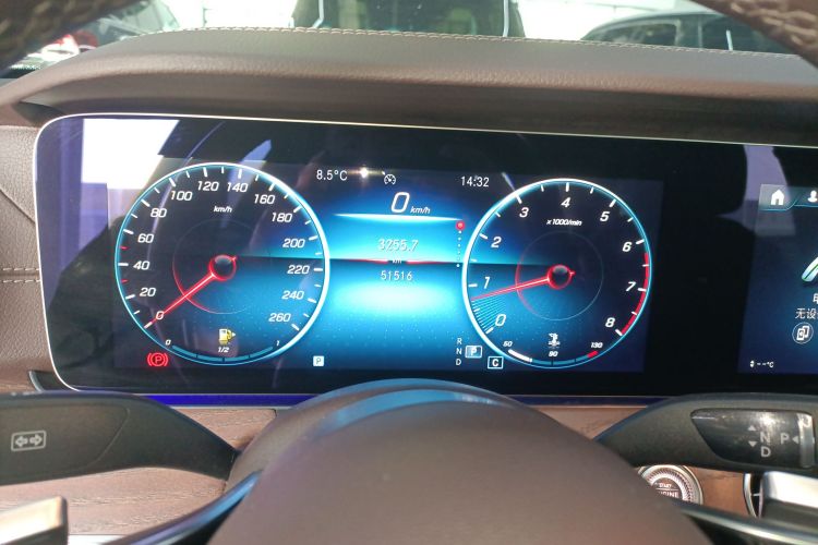 奔驰E级 2022款 E 260 L局部细节14