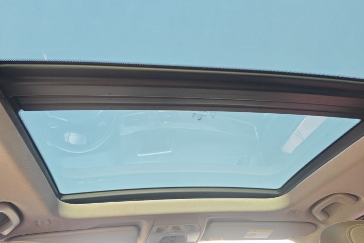 宝马X1 2019款 sDrive18Li 尊享型中控内饰22