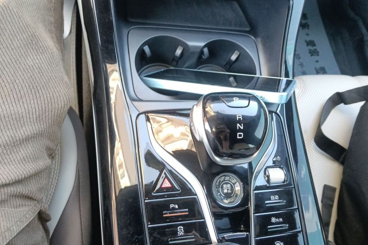 比亚迪 秦PLUS 2024款 荣耀版 DM-i 55KM领先型局部细节18