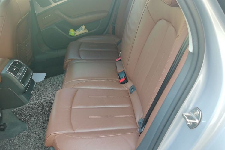 奥迪A6L 2017款 30 FSI 技术型中控内饰7004