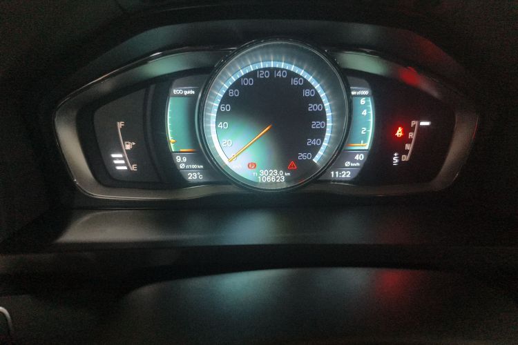 沃尔沃S60 2015款 S60L T5 智驭版中控内饰15