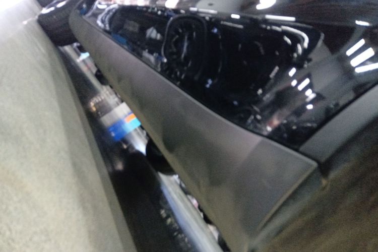 特斯拉 Model Y 2021款 标准续航后驱版局部细节9002