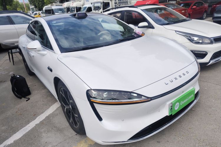 鸿蒙智行 智界S7 2025款 855km Max车身外观3