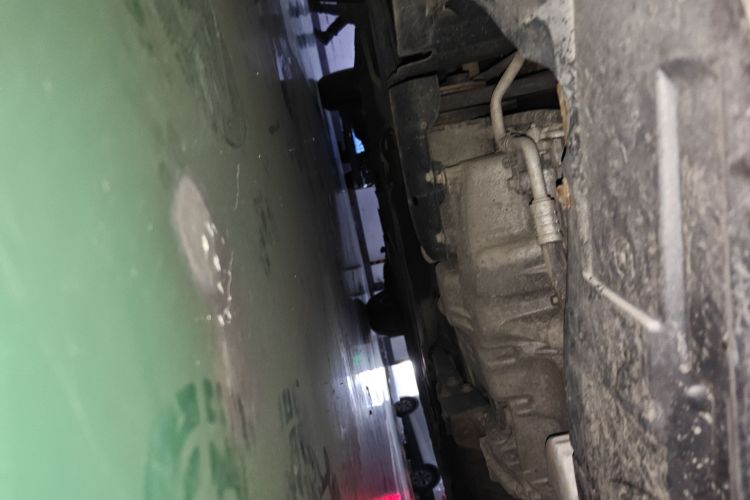 福特 福克斯 2013款 两厢经典 1.8L 自动基本型局部细节9001