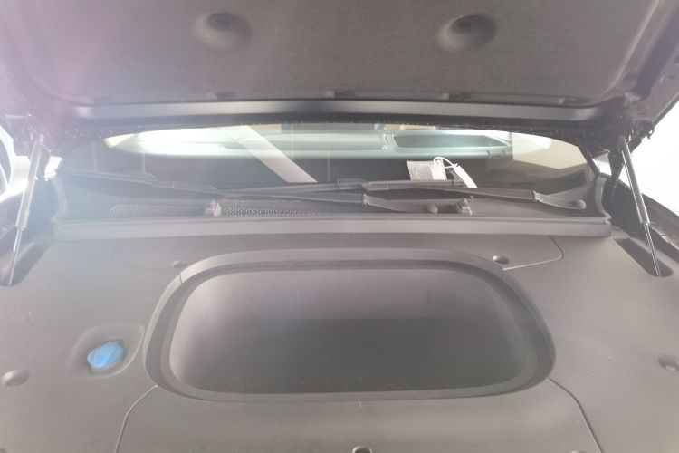 红旗天工06 2025款 520 智选版机舱底盘24