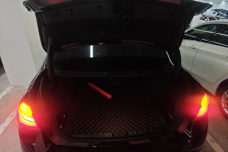 宝马3系 2018款 318Li局部细节23