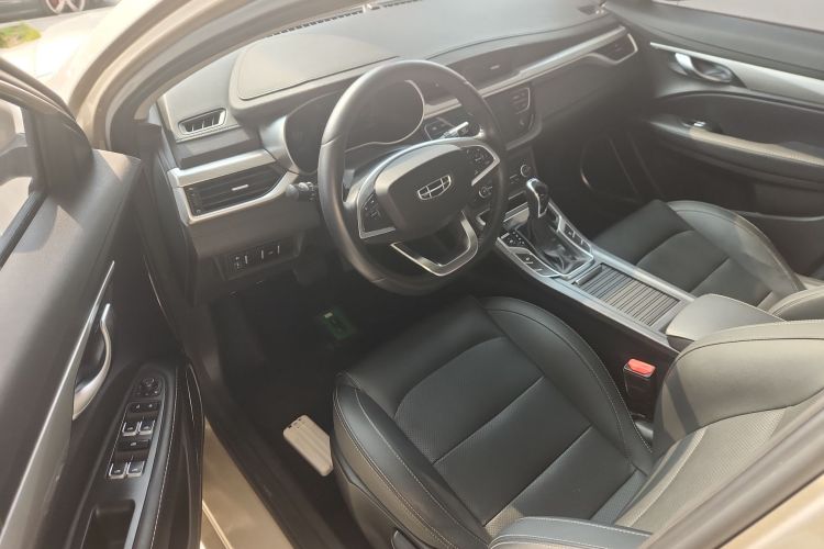 吉利汽车 帝豪 2020款 1.5L CVT向上版中控内饰20