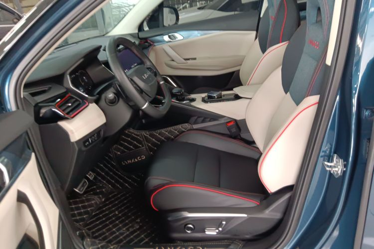 领克06 2020款 1.5T 耀Halo中控内饰19