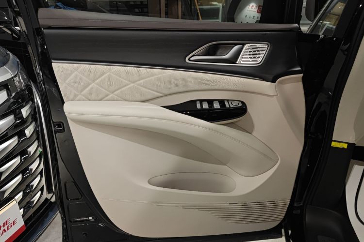 腾势D9 2024款 DM-i 980 四驱旗舰型中控内饰47