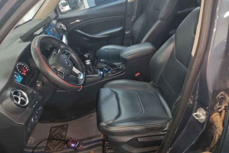 比亚迪 宋 2021款 经典版 1.5T 手动豪华型局部细节19