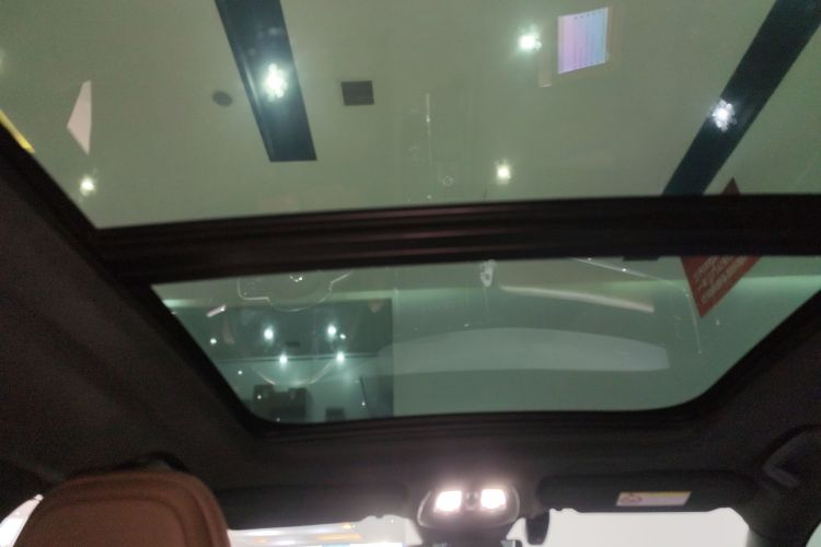 沃尔沃S90 2022款 B5 智逸豪华版中控内饰22