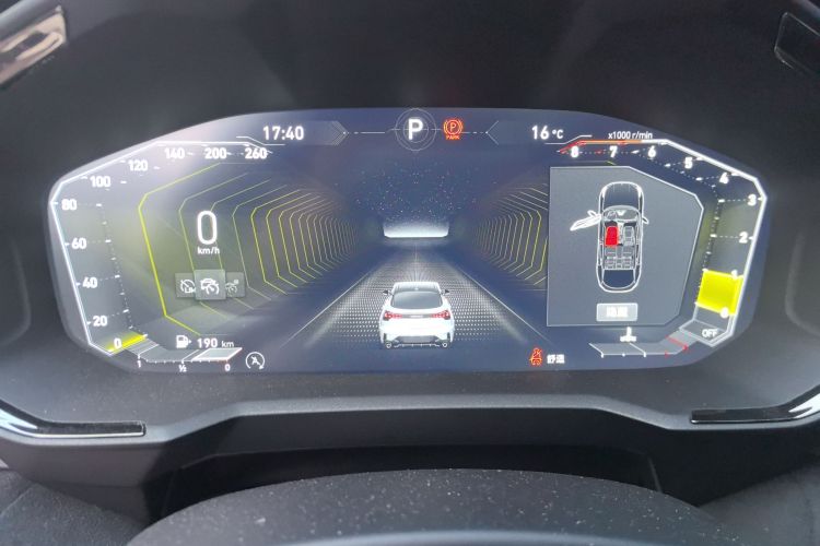 领克05 2020款 2.0TD 四驱劲Halo中控内饰14