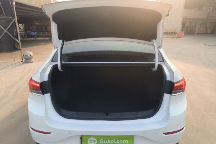 别克 英朗 2021款 改款 典范 1.5L 自动精英型机舱底盘23