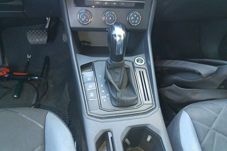 大众 朗逸 2023款 改款 1.5L 自动得逸版中控内饰18