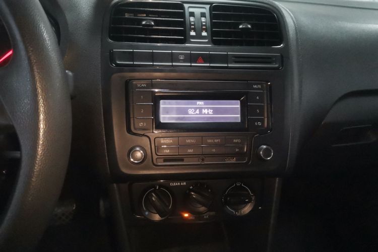 大众 Polo 2016款 1.4L 自动风尚型局部细节16