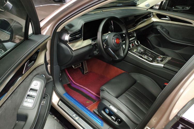 红旗H9 2022款 3.0T 智联旗领四座版中控内饰7003