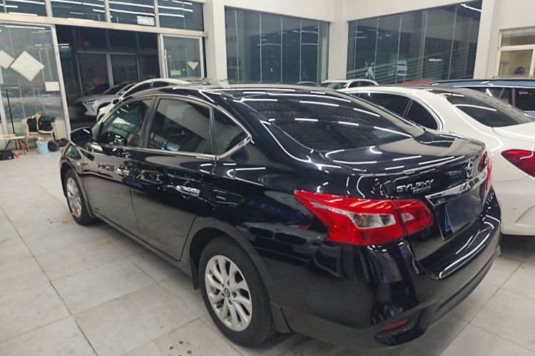 日产 轩逸 2022款 经典 1.6XL CVT豪华版车身外观4