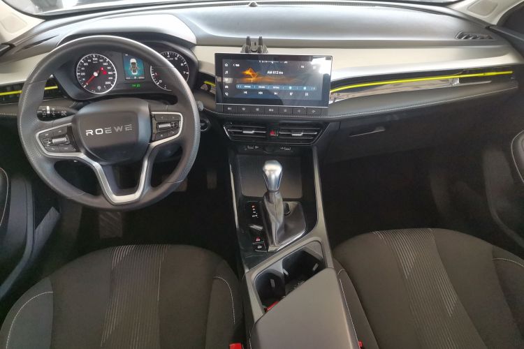 荣威i5 2021款 1.5L CVT铂金版中控内饰12