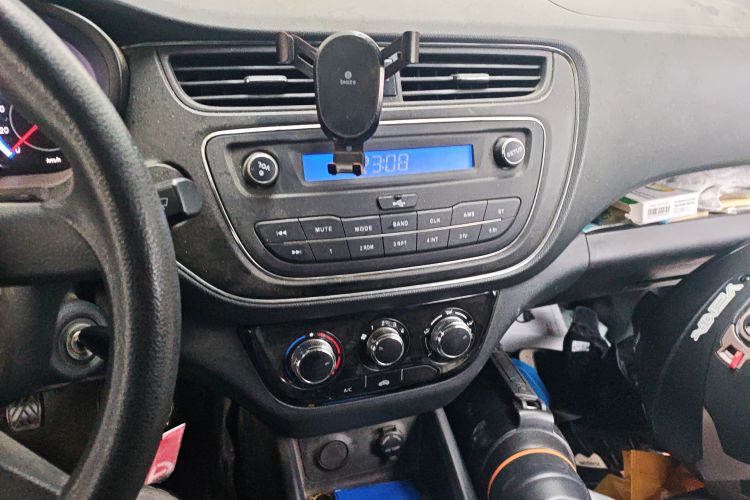 长安凯程 2019款 1.5L欧诺S经济型(空调)国VI JL473QG中控内饰16