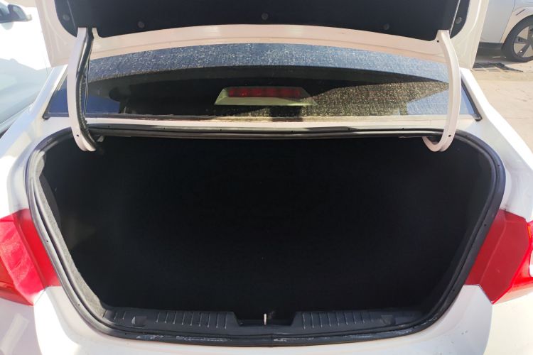 雪佛兰 科鲁兹 2015款 1.5L 经典 SL MT局部细节23