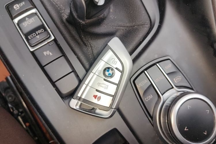 宝马X1 2021款 sDrive25Li 领先型中控内饰11