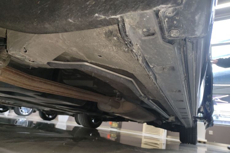 红旗HQ9 2023款 2.0T 智联旗韵版局部细节9002