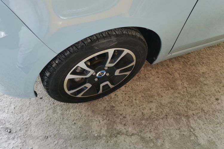 华晨新日i03 2021款 318km 31.45kWh车身外观6007