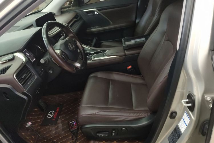 雷克萨斯RX 2020款 改款 300 四驱典雅版局部细节19