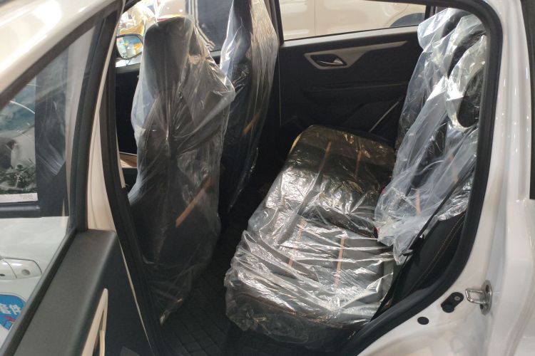 江淮钇为 钇为花仙子 2024款 挚爱版 301km Air中控内饰21