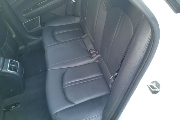 起亚K5 2017款 2.0L 自动15周年特别版LUX中控内饰21