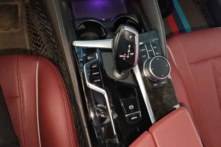 宝马5系 2022款 改款 525Li M运动套装局部细节18