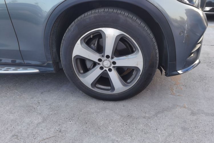 奔驰GLC 2016款 GLC 260 4MATIC 豪华型车身外观10