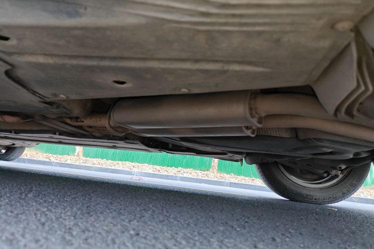 奥迪A6L 2011款 2.0 TFSI 自动舒适型局部细节9003